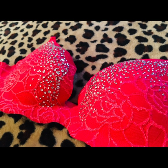 Victoria Secret Bling Push Up Bra - Picture 6 of 8